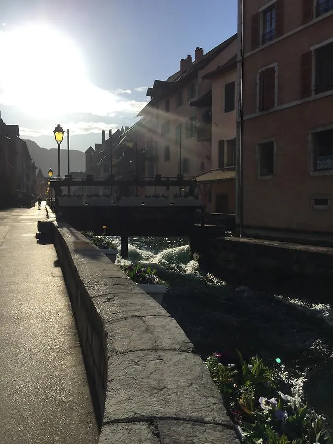 Auberge Du Lyonnais Annecy